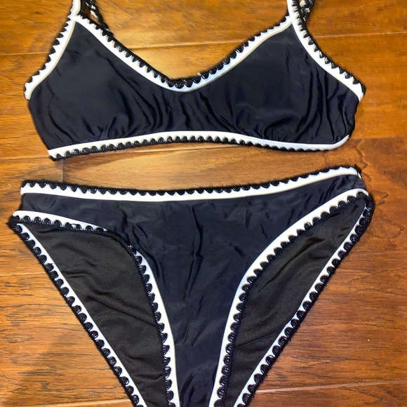 Cupshe Other - Black and white bikini set